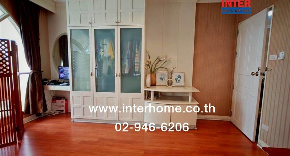Casa en venta de 3 habitaciones en Bang Khen, Bangkok