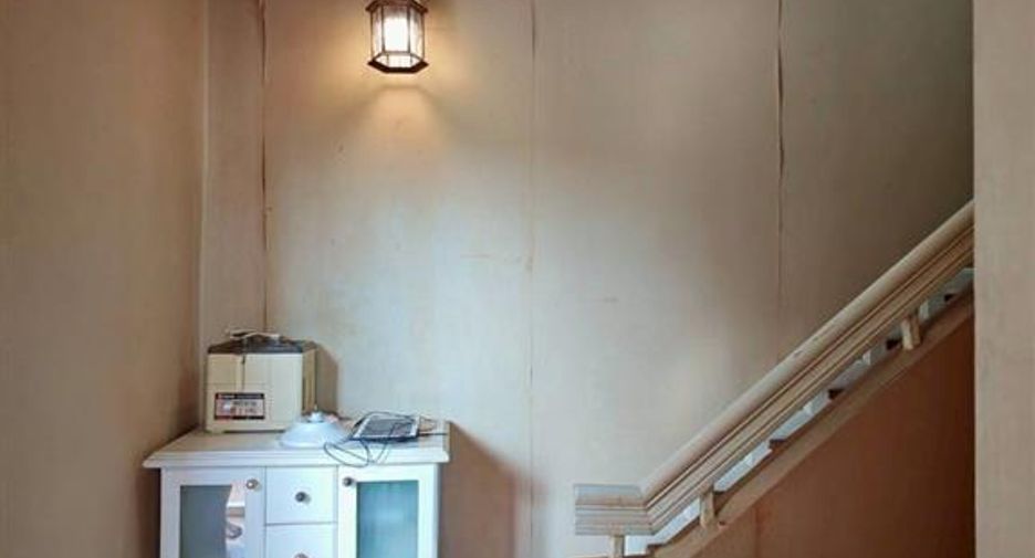 Casa en venta de 3 habitaciones en Bang Khen, Bangkok