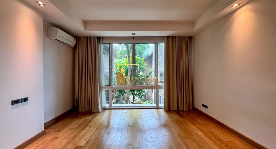 For rent 4 bedrooms condo in Khlong Toei, Bangkok