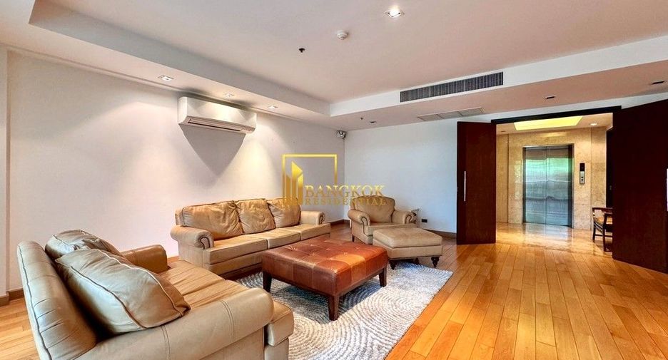 For rent 4 bedrooms condo in Khlong Toei, Bangkok