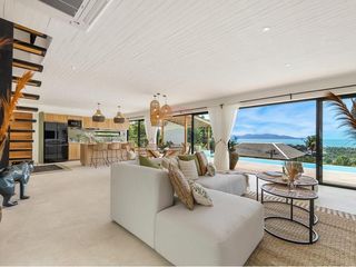 For sale 3 bedrooms villa in Ko Samui, Surat Thani