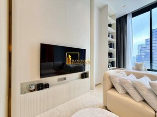 For rent 2 bedrooms condo in Bang Rak, Bangkok