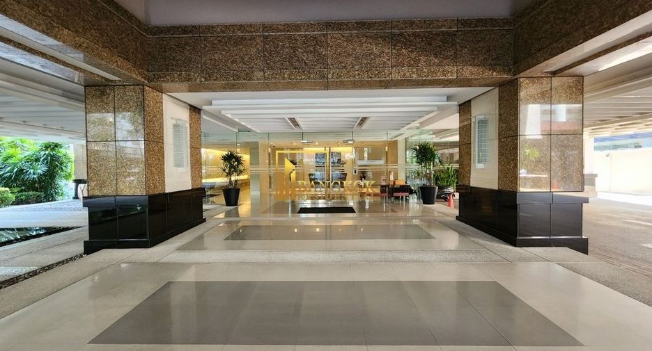 Condo en alquiler de 2 habitaciones en Khlong Toei, Bangkok