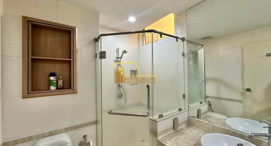 Condo en alquiler de 2 habitaciones en Khlong Toei, Bangkok