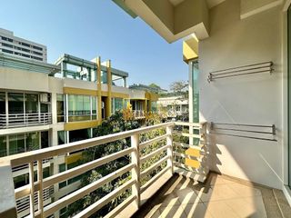 Condo en alquiler de 2 habitaciones en Khlong Toei, Bangkok