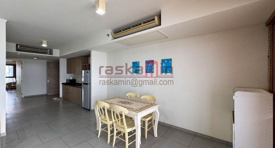 For sale 2 ベッドルーム condo in Bang Lamung, Chonburi