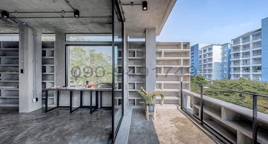 For sale 4 bedrooms retail Space in Chatuchak, Bangkok