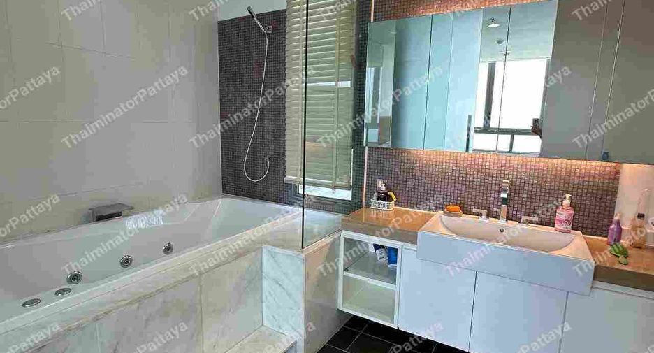 For sale 2 ベッドルーム condo in Bang Lamung, Chonburi