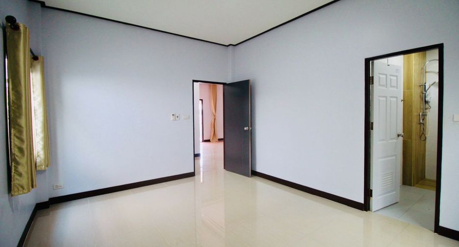 出售 3 卧室 独立屋 在 Mueang Rayong, Rayong