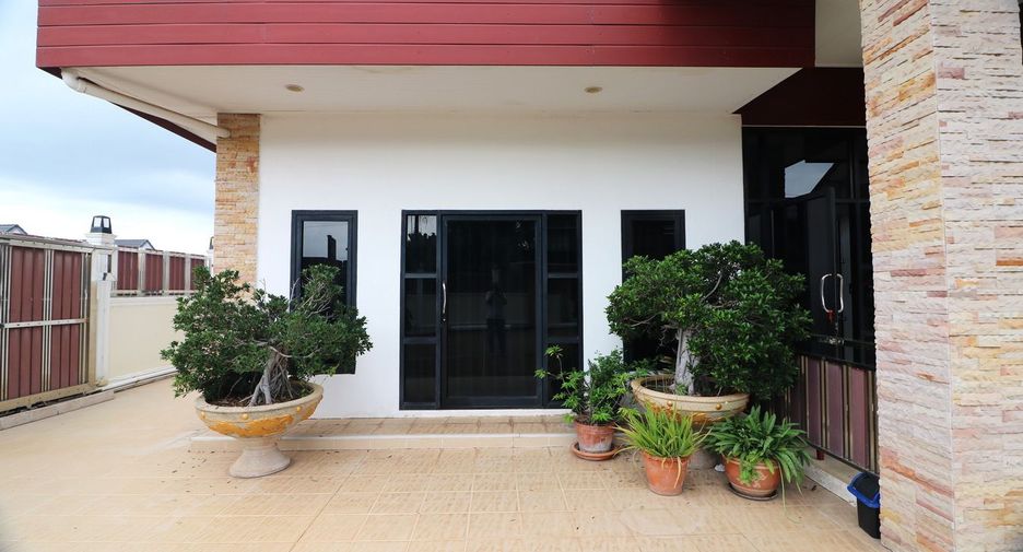 出售 10 卧室 商业空间 在 Mueang Udon Thani, Udon Thani