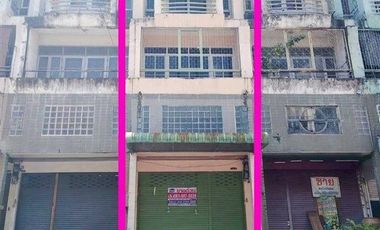 For rent and for sale 3 bedrooms retail Space in Min Buri, Bangkok