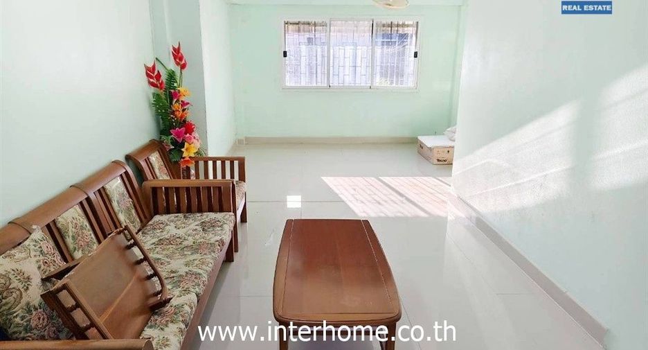 For rent and for sale 3 bedrooms retail Space in Min Buri, Bangkok