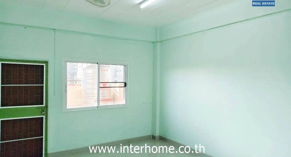 For rent and for sale 3 bedrooms retail Space in Min Buri, Bangkok