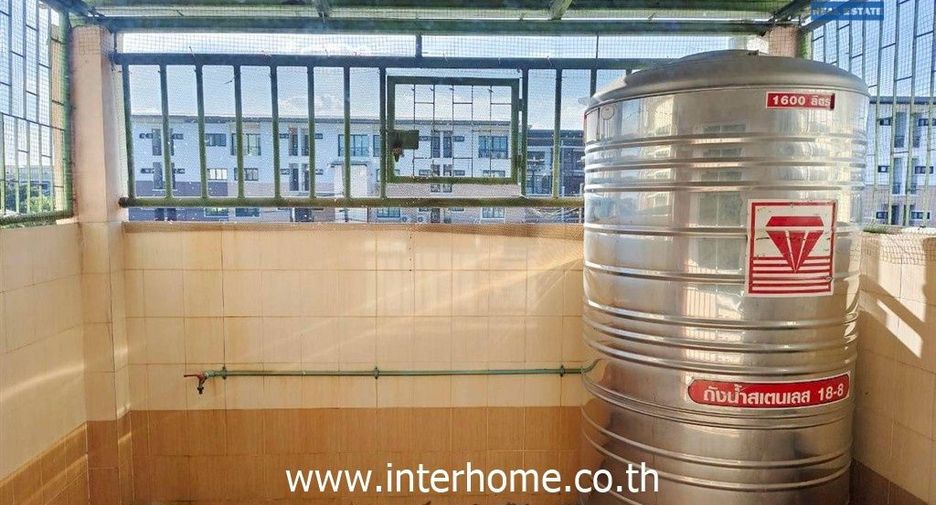 For rent and for sale 3 bedrooms retail Space in Min Buri, Bangkok
