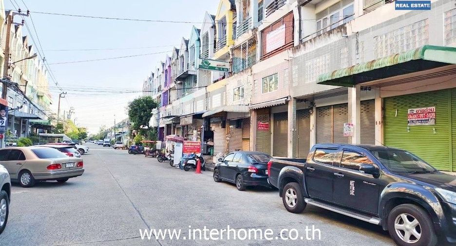 For rent and for sale 3 bedrooms retail Space in Min Buri, Bangkok