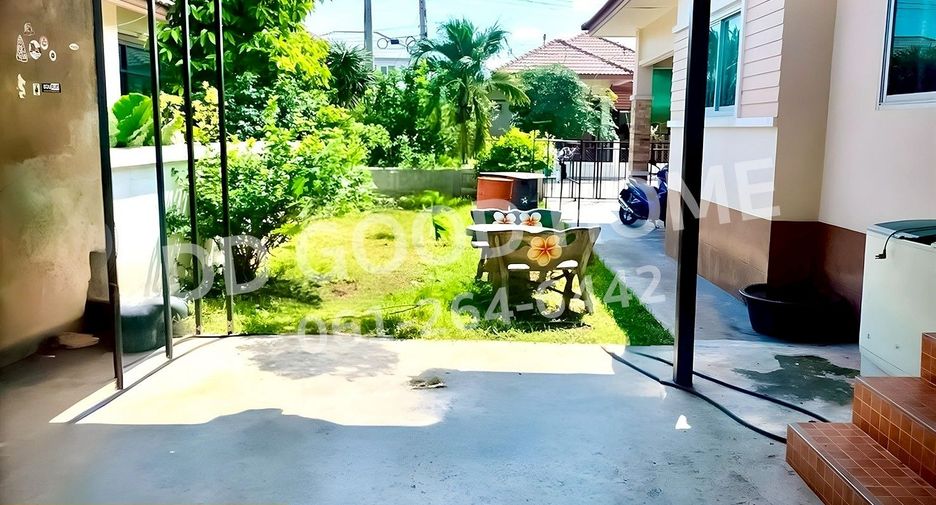 For sale 3 bedrooms house in Mueang Lop Buri, Lopburi