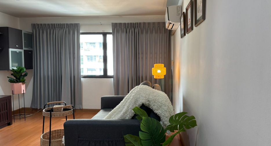 For rent 2 ベッドルーム serviced apartment in Pathum Wan, Bangkok