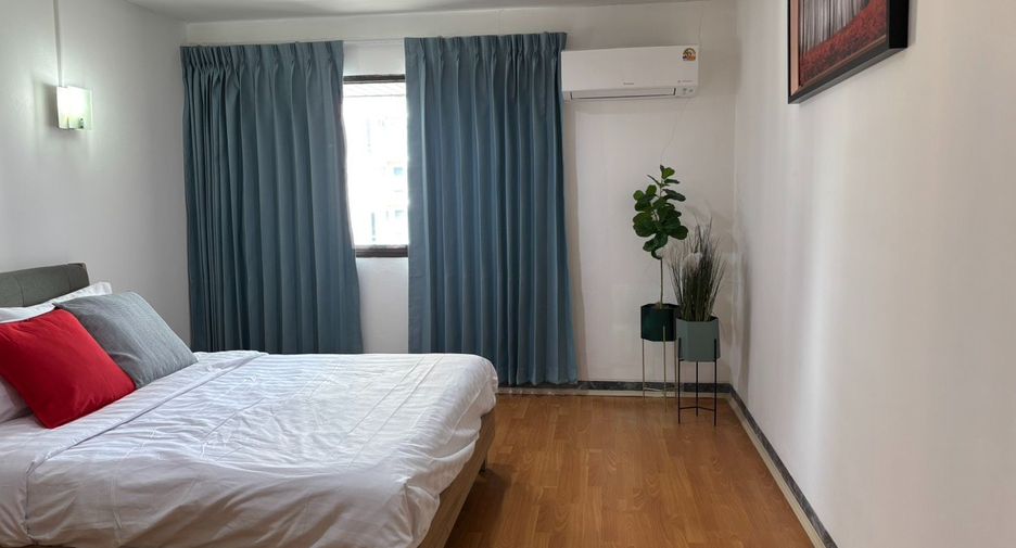 For rent 2 ベッドルーム serviced apartment in Pathum Wan, Bangkok