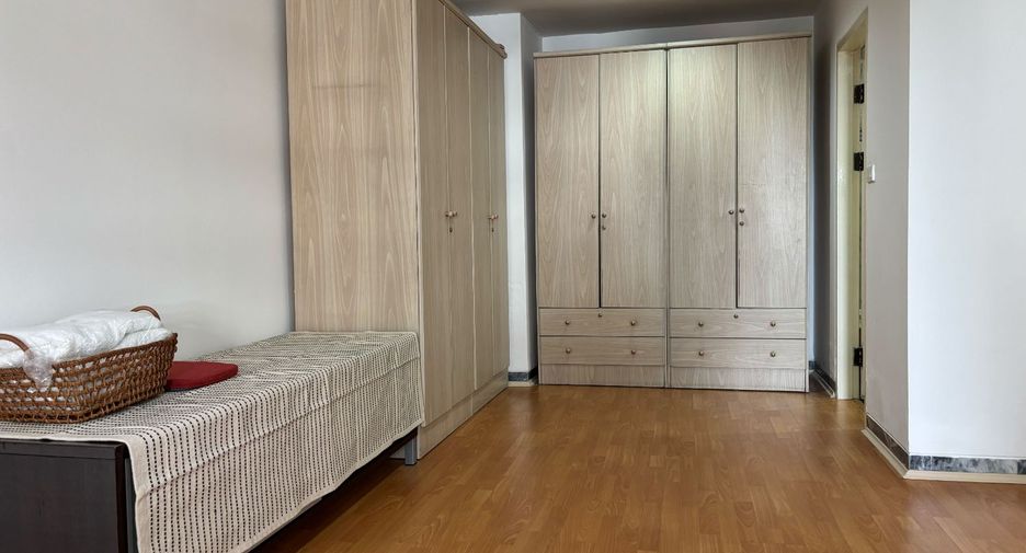 For rent 2 ベッドルーム serviced apartment in Pathum Wan, Bangkok
