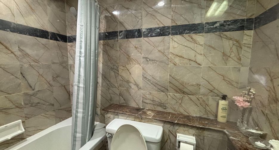 For rent 2 ベッドルーム serviced apartment in Pathum Wan, Bangkok