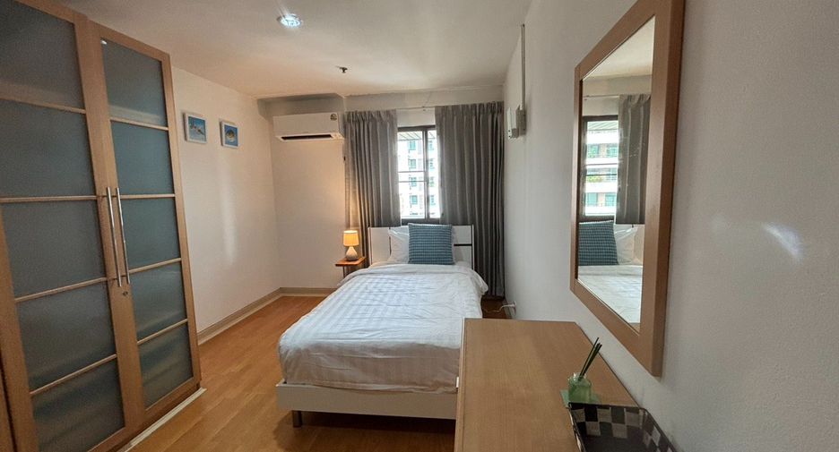 For rent 2 ベッドルーム serviced apartment in Pathum Wan, Bangkok