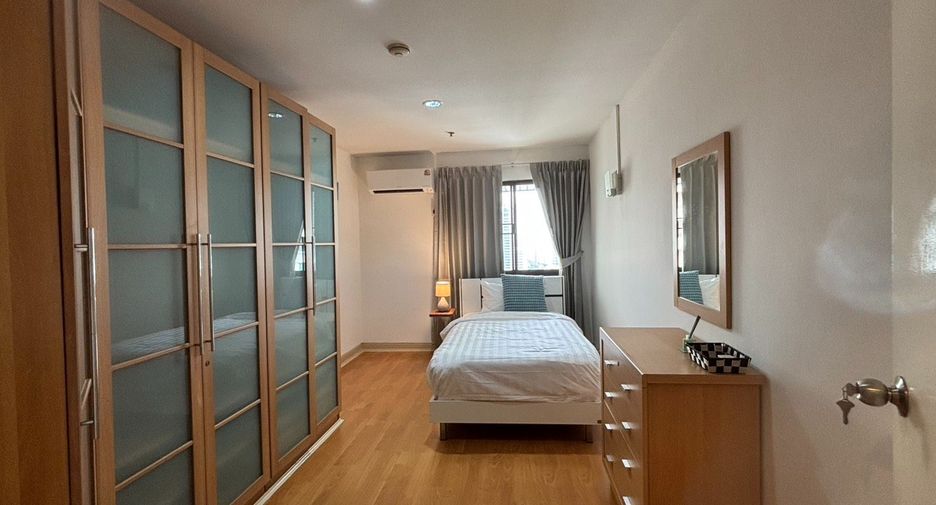 For rent 2 ベッドルーム serviced apartment in Pathum Wan, Bangkok