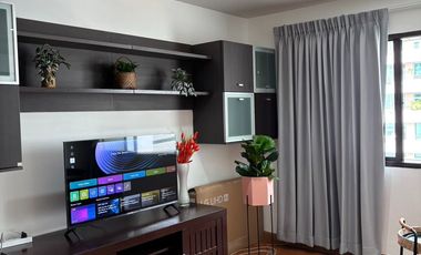 For rent 2 bedrooms serviced apartment in Pathum Wan, Bangkok