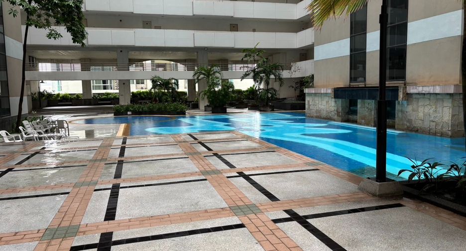 For rent 2 ベッドルーム serviced apartment in Pathum Wan, Bangkok