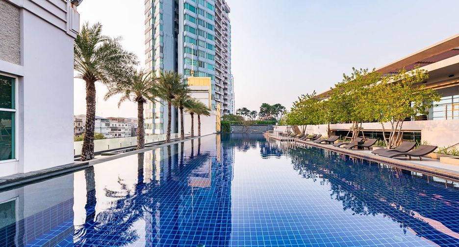 For sale 3 bedrooms condo in Bang Kho Laem, Bangkok