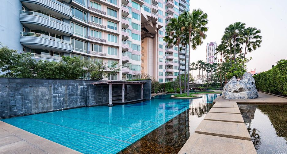 For sale 3 bedrooms condo in Bang Kho Laem, Bangkok