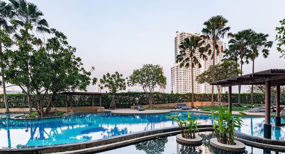 For sale 3 bedrooms condo in Bang Kho Laem, Bangkok