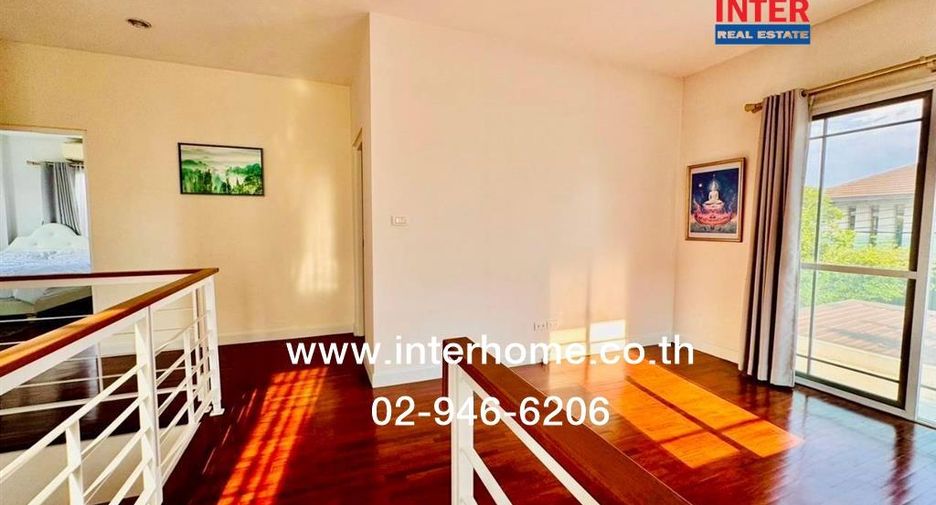 For sale 4 bedrooms house in Mueang Chiang Mai, Chiang Mai