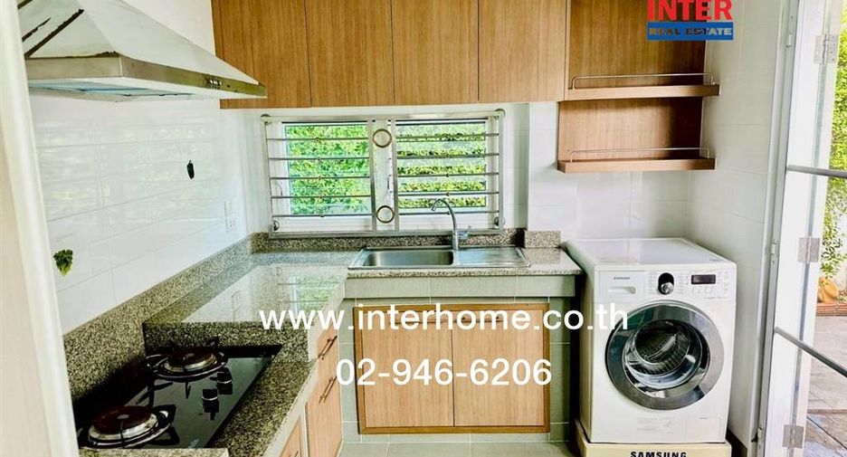 For sale 4 bedrooms house in Mueang Chiang Mai, Chiang Mai