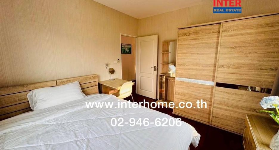 For sale 4 bedrooms house in Mueang Chiang Mai, Chiang Mai