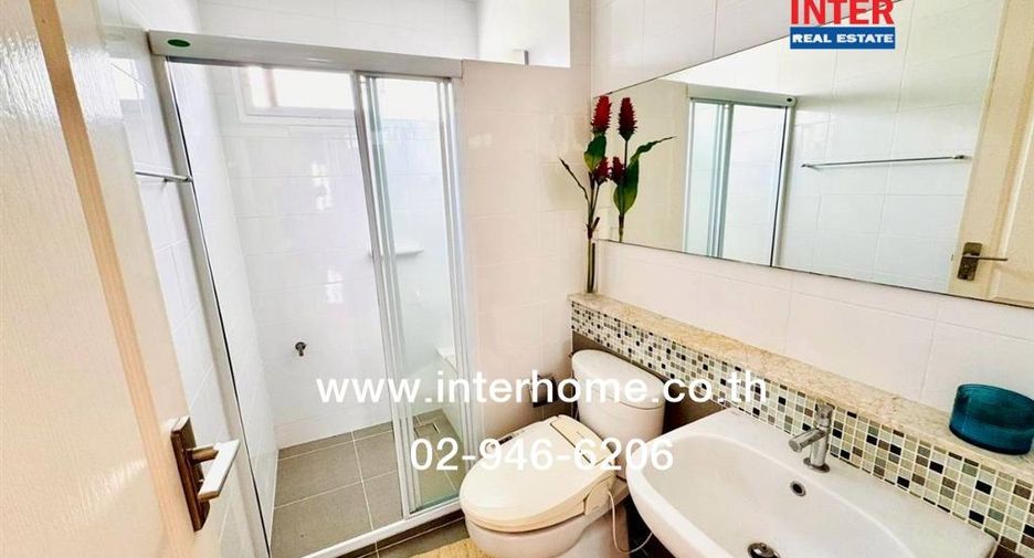 For sale 4 bedrooms house in Mueang Chiang Mai, Chiang Mai