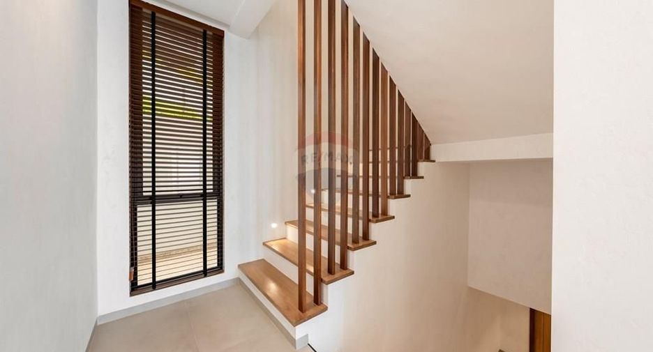 For sale 4 bedrooms villa in Ko Samui, Surat Thani
