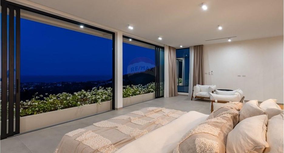 For sale 4 bedrooms villa in Ko Samui, Surat Thani