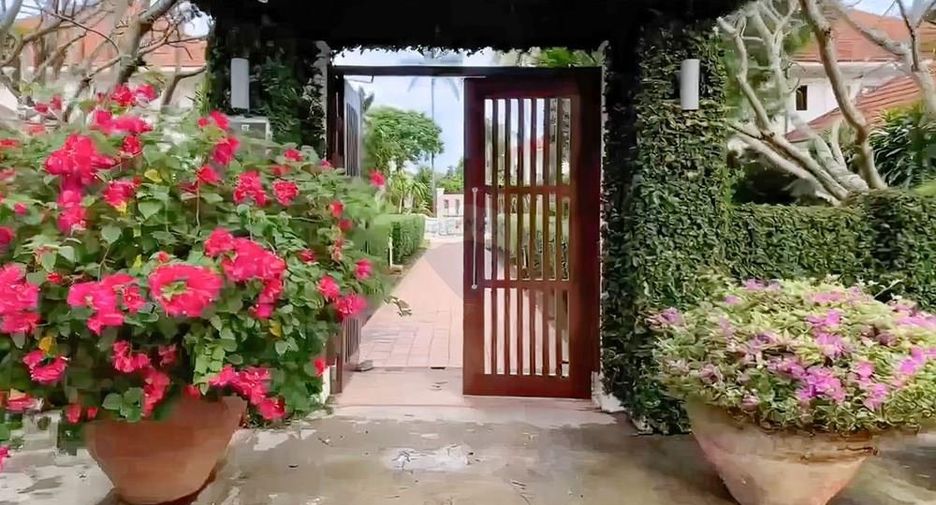 For sale 2 bedrooms townhouse in Ko Samui, Surat Thani