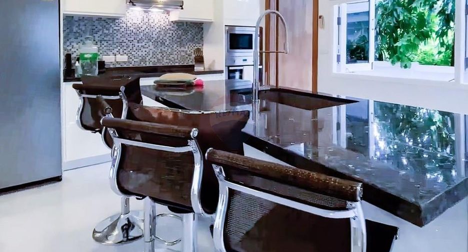 For sale 2 bedrooms townhouse in Ko Samui, Surat Thani