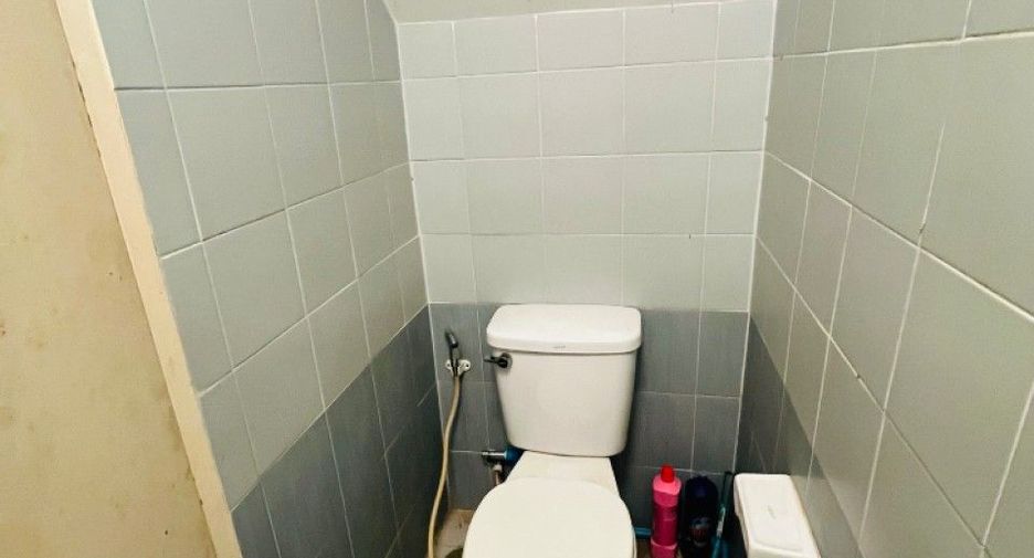 À vendre studio maison de ville à Mueang Chachoengsao, Chachoengsao