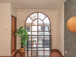 Reihenhaus zur Miete mit 5 Zimmer in Watthana, Bangkok