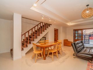 Reihenhaus zur Miete mit 5 Zimmer in Watthana, Bangkok