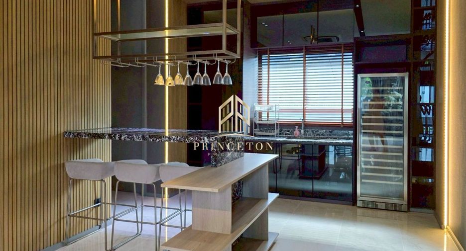 For rent and for sale 5 bedrooms house in Saphan Sung, Bangkok