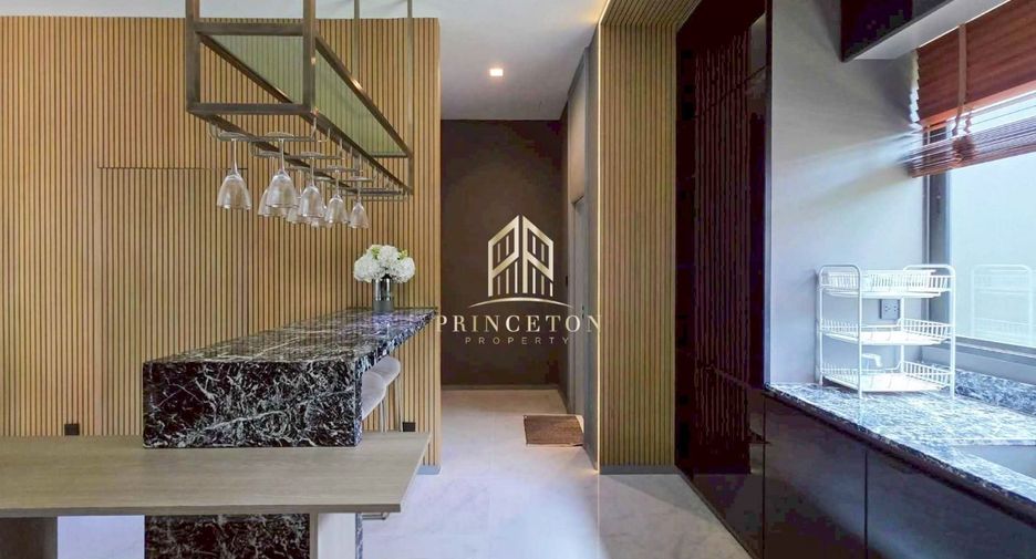 For rent and for sale 5 bedrooms house in Saphan Sung, Bangkok