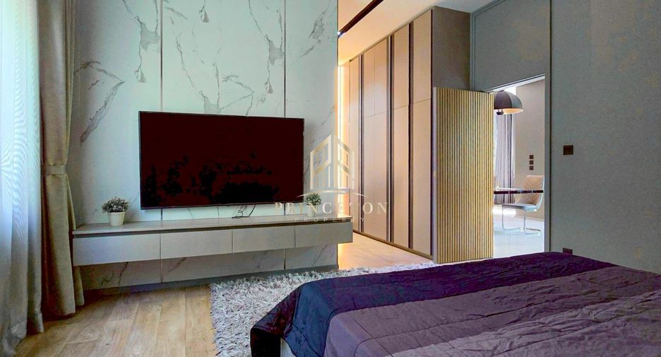 For rent and for sale 5 bedrooms house in Saphan Sung, Bangkok