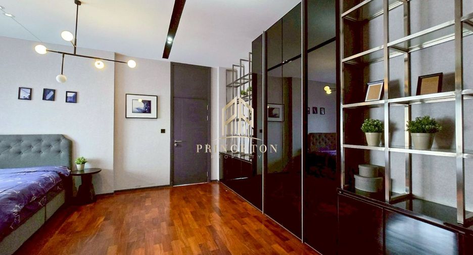 For rent and for sale 5 bedrooms house in Saphan Sung, Bangkok