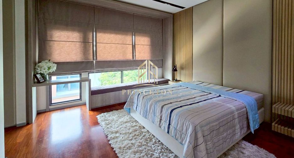 For rent and for sale 5 bedrooms house in Saphan Sung, Bangkok