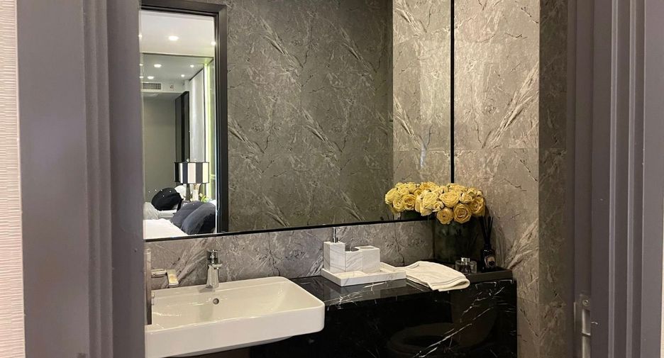 For rent and for sale 1 bed condo in Khlong Toei, Bangkok