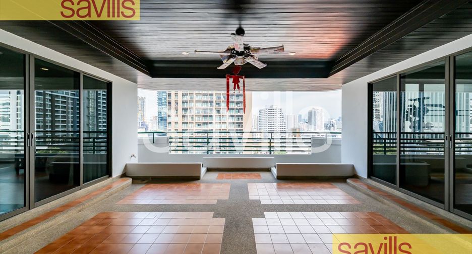 For rent 4 bedrooms condo in Khlong Toei, Bangkok