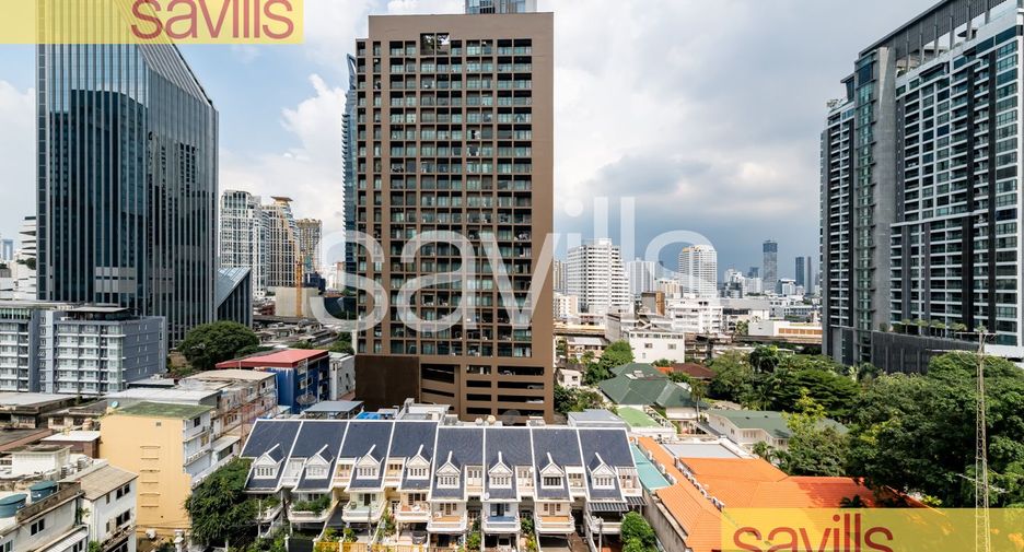 For rent 4 bedrooms condo in Khlong Toei, Bangkok